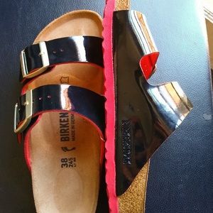 NWT Birkenstock Arizona sandals